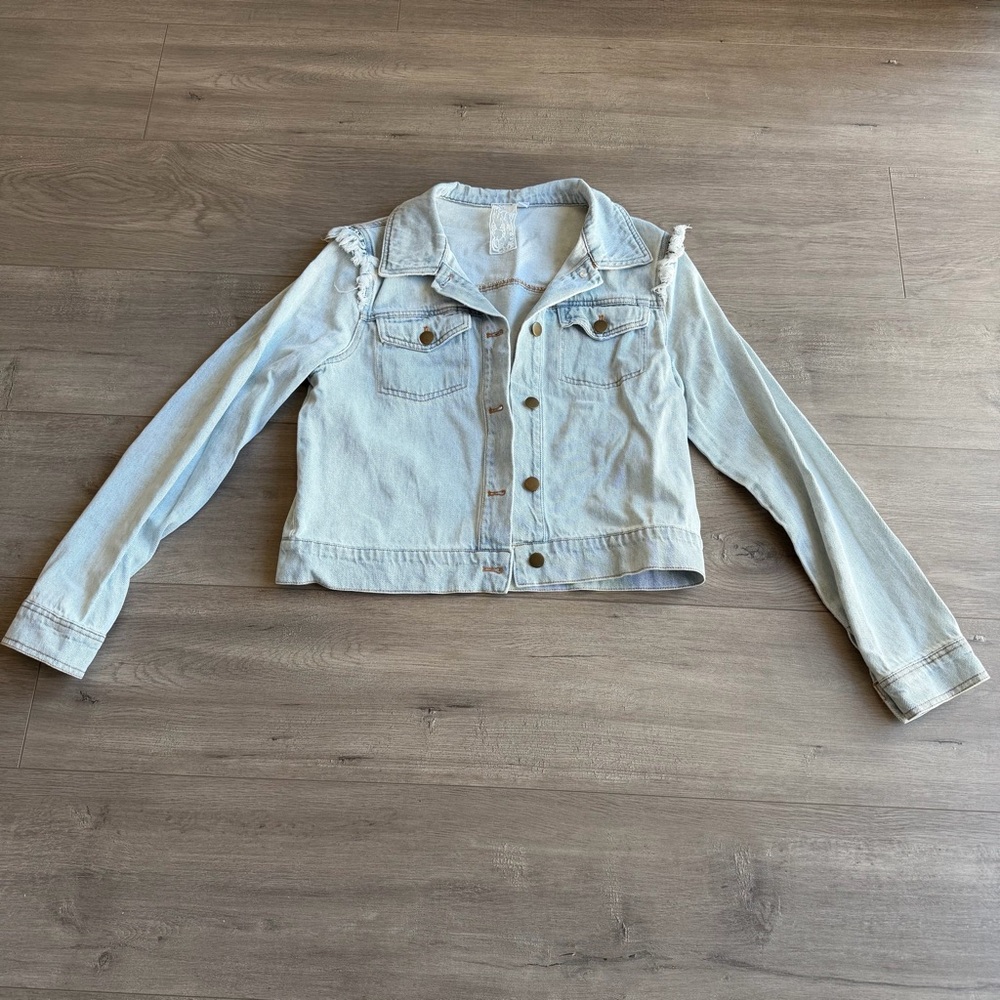 Sadie & Sage light denim jacket - size small